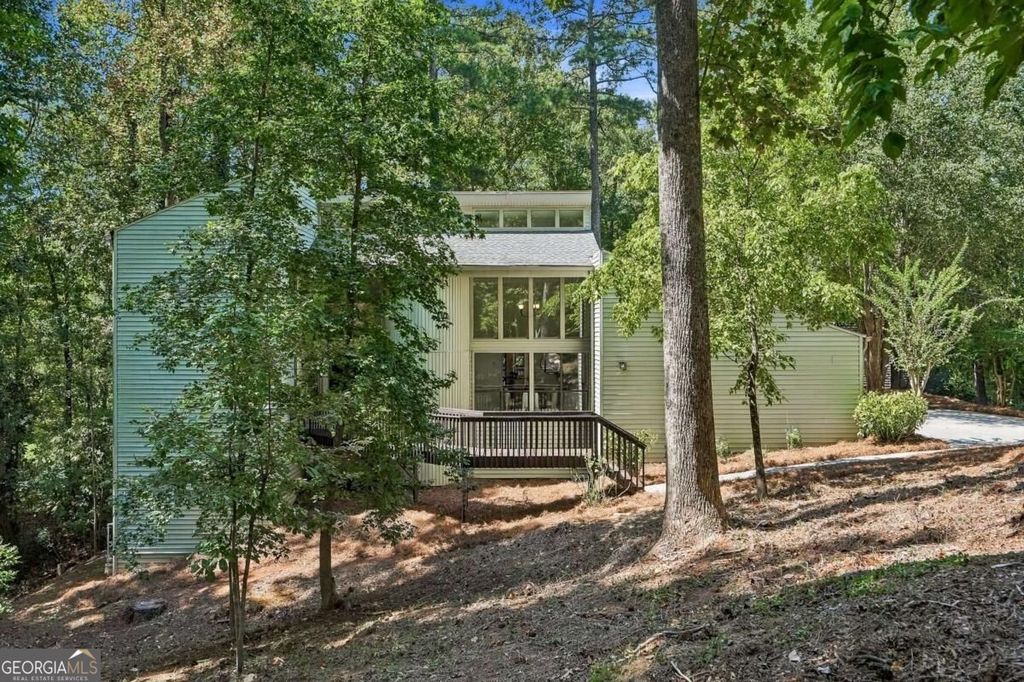 8810 North Mount Drive, Alpharetta, GA 30022