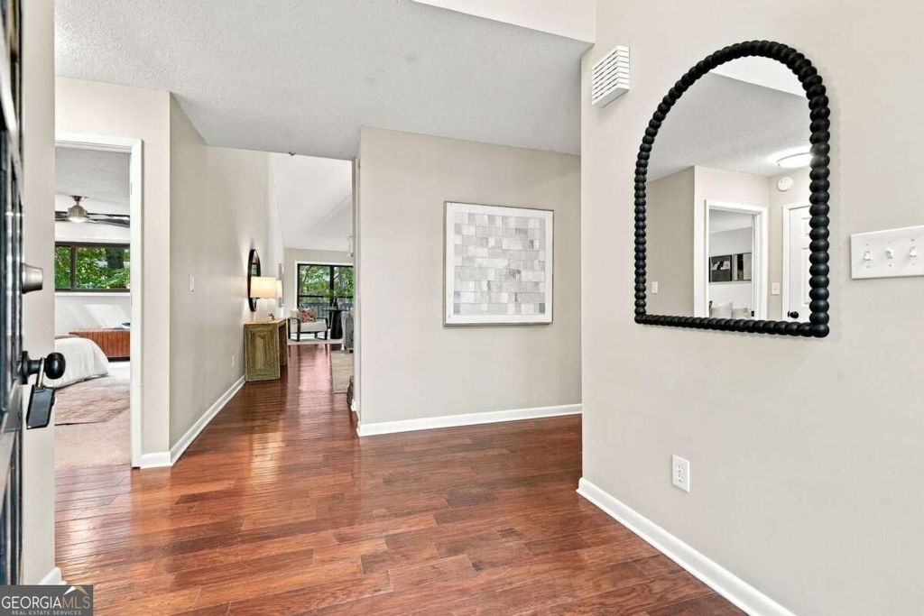 8810 North Mount Drive, Alpharetta, GA 30022 — photo 2