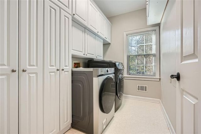 3330 Valley Vista SE Road, Smyrna, GA 30080