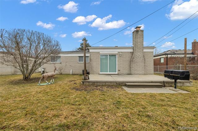 36745 Adele Drive, Sterling Heights, MI 48312