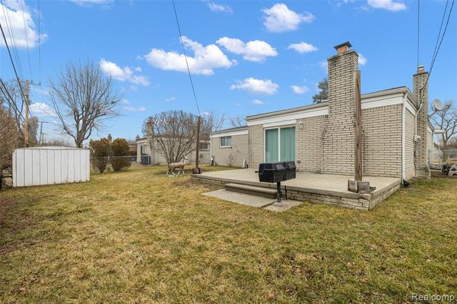 36745 Adele Drive, Sterling Heights, MI 48312