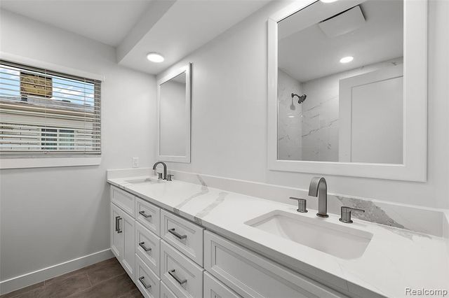 36745 Adele Drive, Sterling Heights, MI 48312