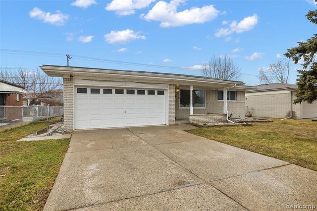 36745 Adele Drive, Sterling Heights, MI 48312