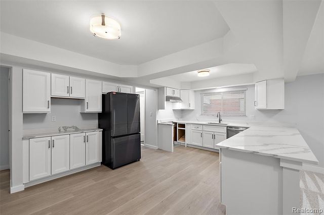 36745 Adele Drive, Sterling Heights, MI 48312