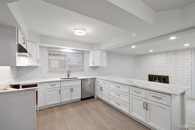 36745 Adele Drive, Sterling Heights, MI 48312