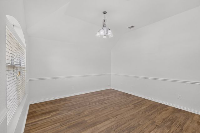 1320 Clearwater Drive, Grand Prairie, TX 75052