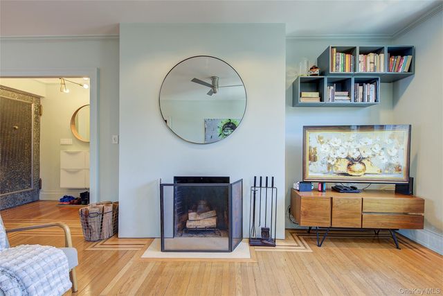 35-55 76th Street 51, Jackson Heights, NY 11372