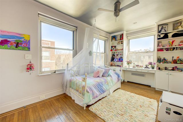 35-55 76th Street 51, Jackson Heights, NY 11372