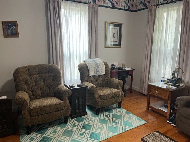 305 S Live Oak Street, Hico, TX 76457