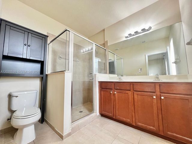 17001 SW 96th St, Miami, FL 33196