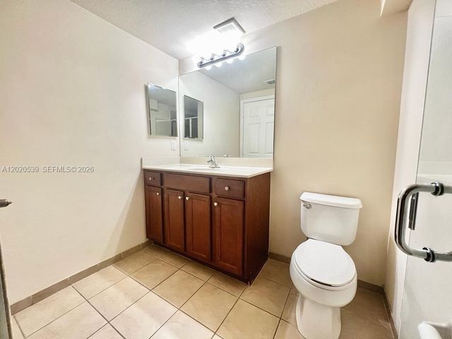 17001 SW 96th St, Miami, FL 33196