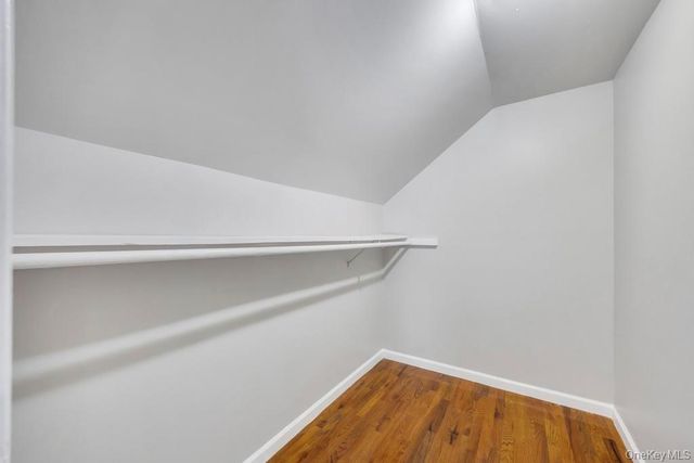 88 Krug Place, Mineola, NY 11501