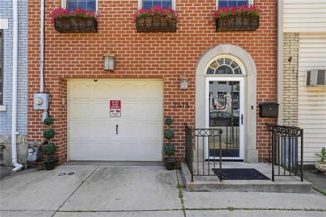 2418 Jane St, South Side, PA 15203
