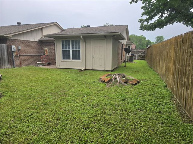 609 San Saba Court, College Station, TX 77845