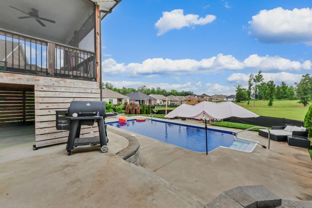 1573 Hereford Blvd, Clarksville, TN 37043