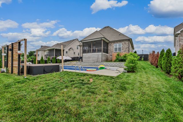 1573 Hereford Blvd, Clarksville, TN 37043