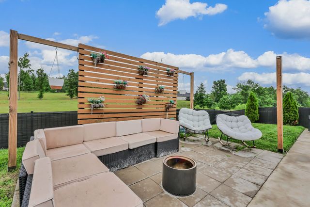 1573 Hereford Blvd, Clarksville, TN 37043