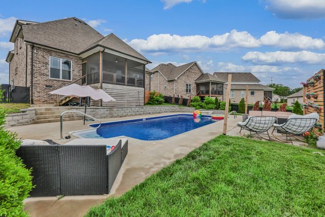 1573 Hereford Blvd, Clarksville, TN 37043