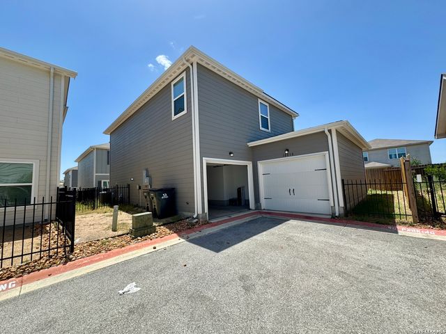 10818 Emerick St, San Antonio, TX 78252