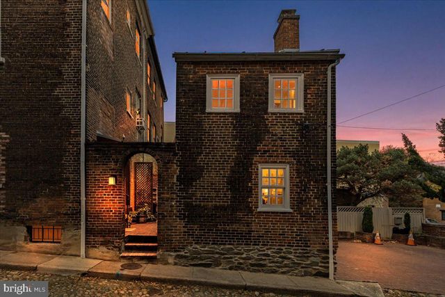 113 N FAIRFAX ST, Alexandria, VA 22314