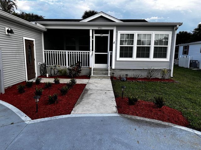 7921 SE Paradise Drive, Stuart, FL 34997