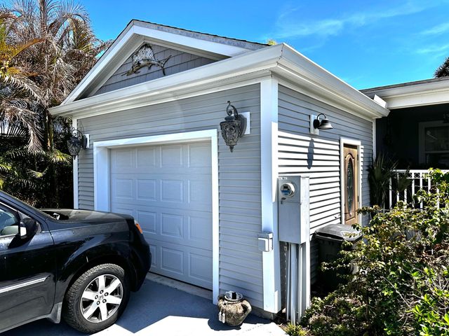 7921 SE Paradise Drive, Stuart, FL 34997