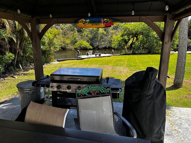 7921 SE Paradise Drive, Stuart, FL 34997