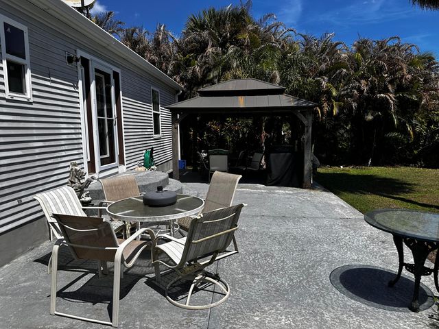 7921 SE Paradise Drive, Stuart, FL 34997