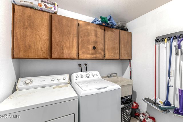 4228 E CAPRI Avenue, Mesa, AZ 85206