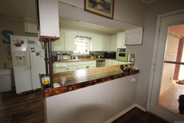 10468 Hwy. 278 W., Nashville, AR 71852