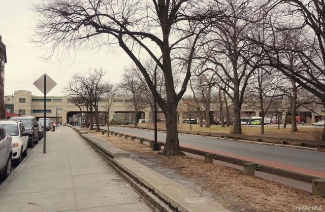 2187 Holland Avenue 2L, Bronx, NY 10462