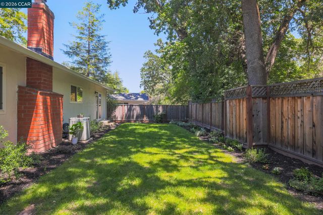 612 St Marys Rd, Lafayette, CA 94549