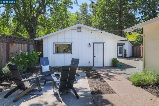 612 St Marys Rd, Lafayette, CA 94549