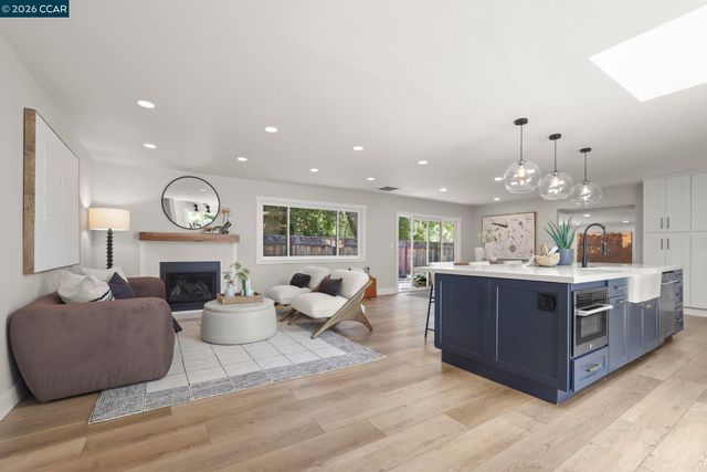 612 St Marys Rd, Lafayette, CA 94549