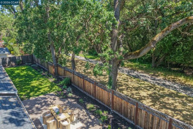 612 St Marys Rd, Lafayette, CA 94549