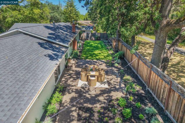 612 St Marys Rd, Lafayette, CA 94549