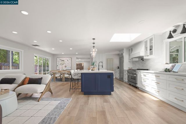 612 St Marys Rd, Lafayette, CA 94549