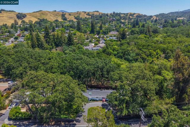 612 St Marys Rd, Lafayette, CA 94549