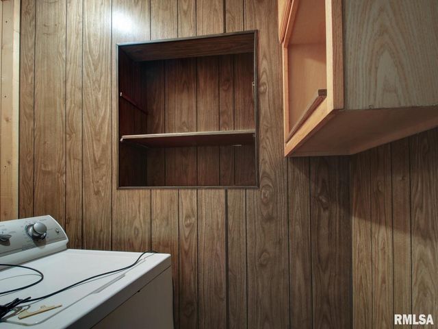 1029 N 11TH Street, Quincy, IL 62301