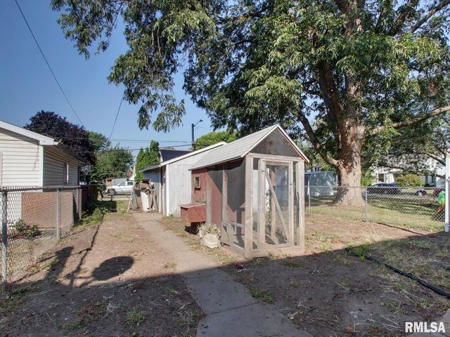 1029 N 11TH Street, Quincy, IL 62301