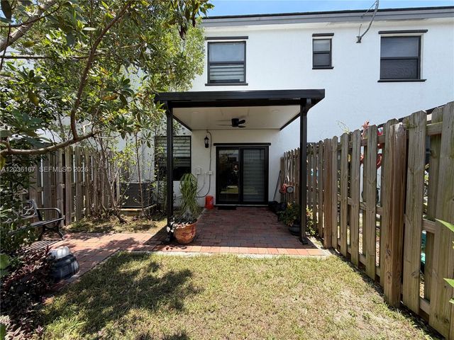 28710 SW 133rd Ct, Homestead, FL 33033