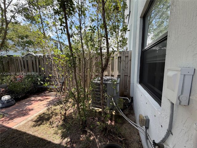 28710 SW 133rd Ct, Homestead, FL 33033