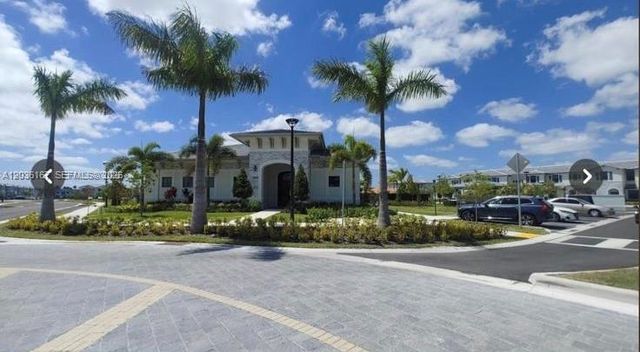 28710 SW 133rd Ct, Homestead, FL 33033