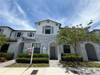 28710 SW 133rd Ct, Homestead, FL 33033