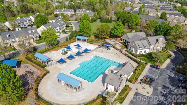 6650 Berewick Commons Parkway, Charlotte, NC 28278