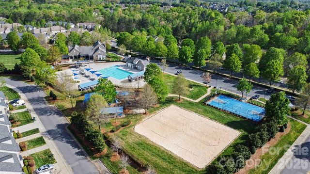 6650 Berewick Commons Parkway, Charlotte, NC 28278