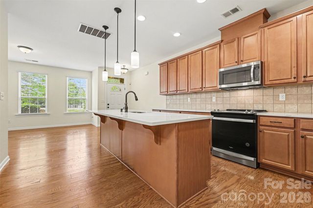 6650 Berewick Commons Parkway, Charlotte, NC 28278