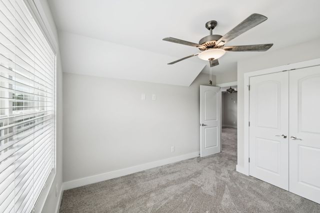 120 Pontoon Pl, Winchester, TN 37398