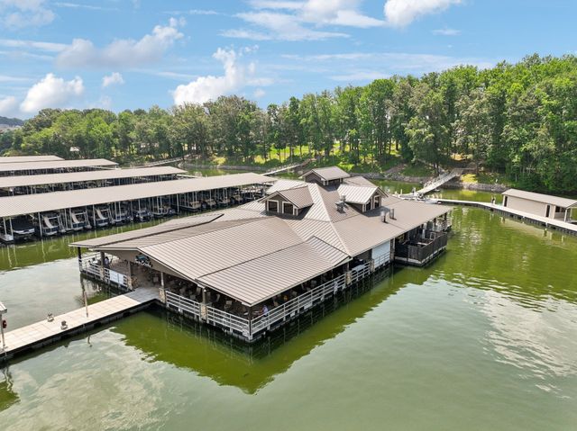 120 Pontoon Pl, Winchester, TN 37398