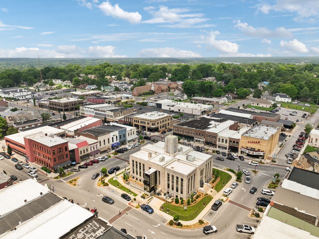 120 Pontoon Pl, Winchester, TN 37398